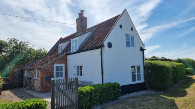 Cley Corner Salthouse